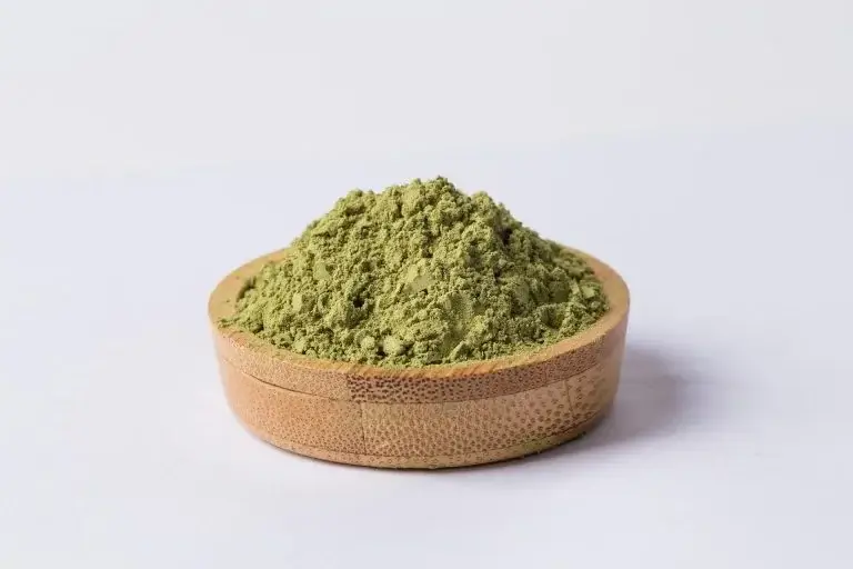 matcha-powder-g550e78883_1920-1-768x512